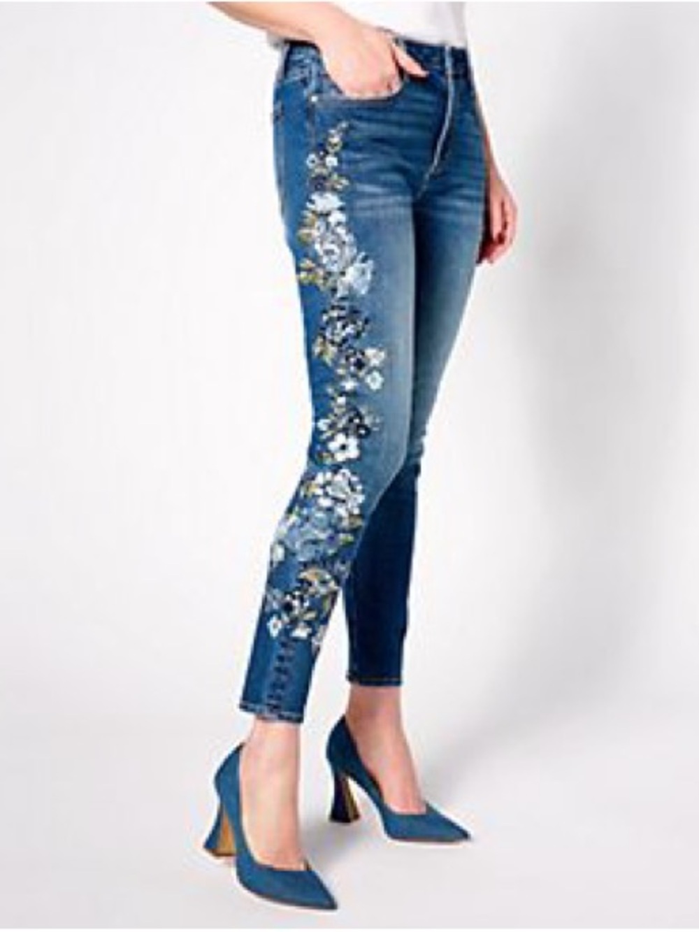 NWT Driftwood Floral Embroidered Jeans Jackie Skinny Jean Blue Bell 24 Boho